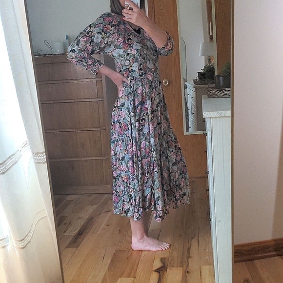 Vintage Dresses & Skirts - Vintage 80's 90's Floral Long Midi Dress